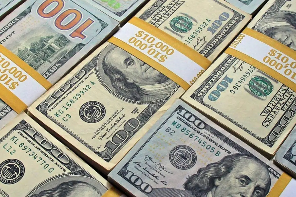 کیهان، خوشحال از عدم تاثیر لیست سیاهFATF بر بورس، ساکت در برابر افزایش نرخ ارز
