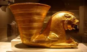 کشف ۲ قطعه جام ریتون متعلق به دوره ساسانیان در خراسان شمالی