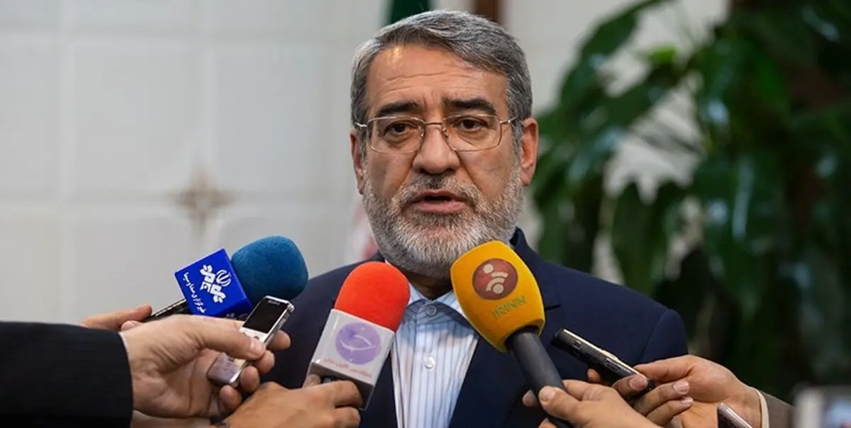 رحمانی فضلی در جمع خبرنگاران: تعطیلی مدارس و دانشگاه‌ها فردا در جلسه‌ای با رئیس جمهور تعیین تکلیف می‌شود