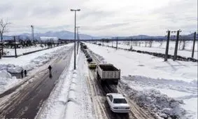 بارش برف‌وباران در محورهای البرز/ لزوم تردد با زنجیرچرخ