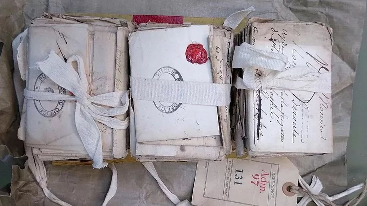 نامه‌های عاشقانه فرانسوی پس از ۲۶۵ سال باز شدند/ عشاق قرن هجدهمی به هم چه نوشته بودند؟


