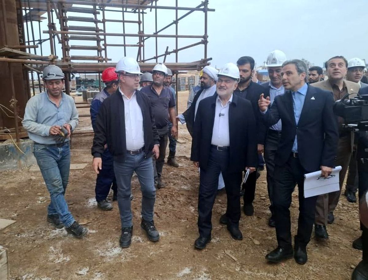 استاندار خوزستان: حمایت از سرمایه‌گذاری در پتروشیمی، اولویت اصلی دولت است