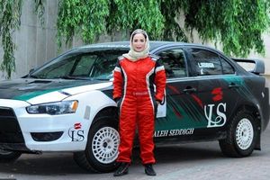  لاله صدیق: از طریق مراجع تقلید اجازه مسابقه اتومبیلرانی با مردان را گرفتم
