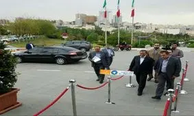 حضور جهانگیری برای ضبط برنامه رادیوئی