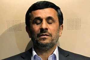 احمدی نژاد صداوسیما را تهدید کرد / نامزدها توهین کنند، باید دفاع کنم