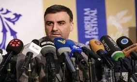واکنش دبیر جشنواره فیلم فجر به انتشار چت‌های خصوصی مجری شبکه فارسی‌زبان