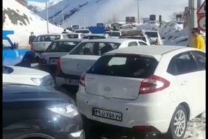 آزادراه تهران- شمال مسدود شد / وضعیت فعلی جاده چالوس / فیلم