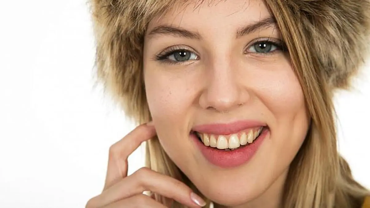 چرا نمی‌توانیم جلوی خودمان را بگیریم تا به صورتمان دست نزنیم؟