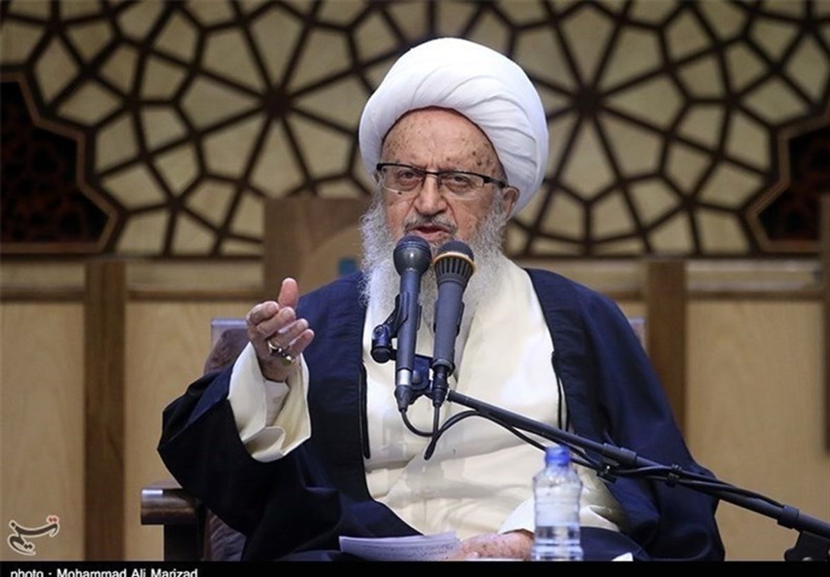 مکارم شیرازی: آیا سزاوار است برای ۴ روز حکومت دست به دروغ و تهمت بزنید؟/ اعلام بیطرفی آیتالله