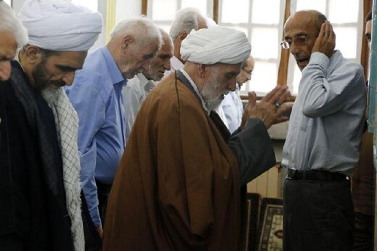 آیتالله حاج شیخ رضا محمدی لنگرودی به دلیل بیماری کرونا درگذشت