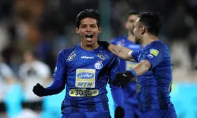 ستاره استقلال فامیلی صحیح خود را اعلام کرد/عکس