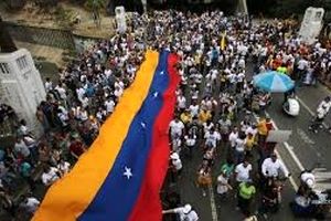کاراکاس صحنه راهپیمایی مخالفان و موافقان دولت ونزوئلا