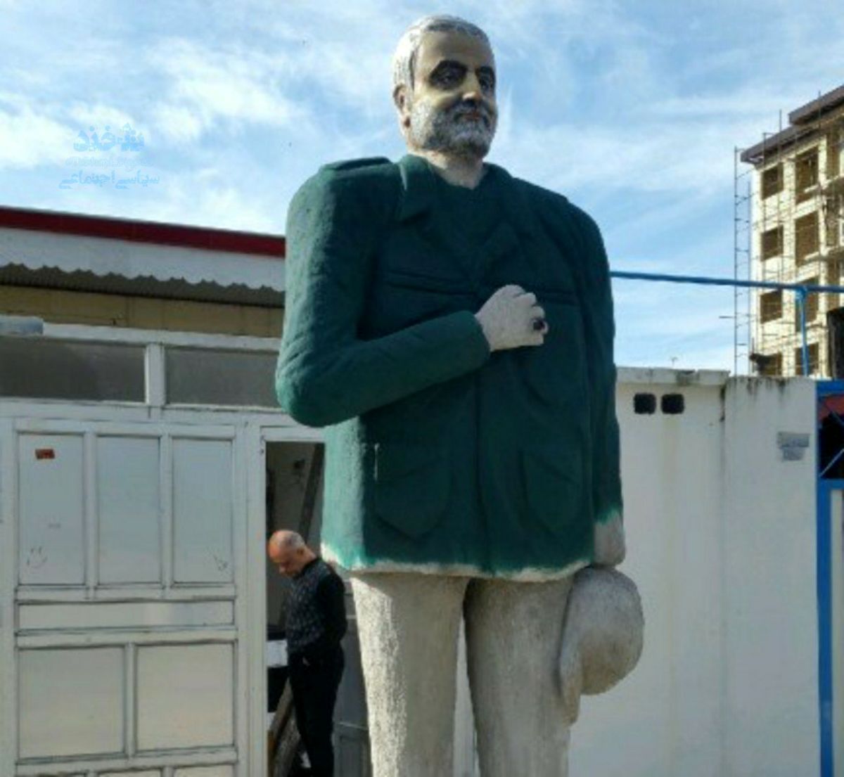 کمسلیقگی در درست کردن مجسمه سردار سلیمانی در بندرانزلی