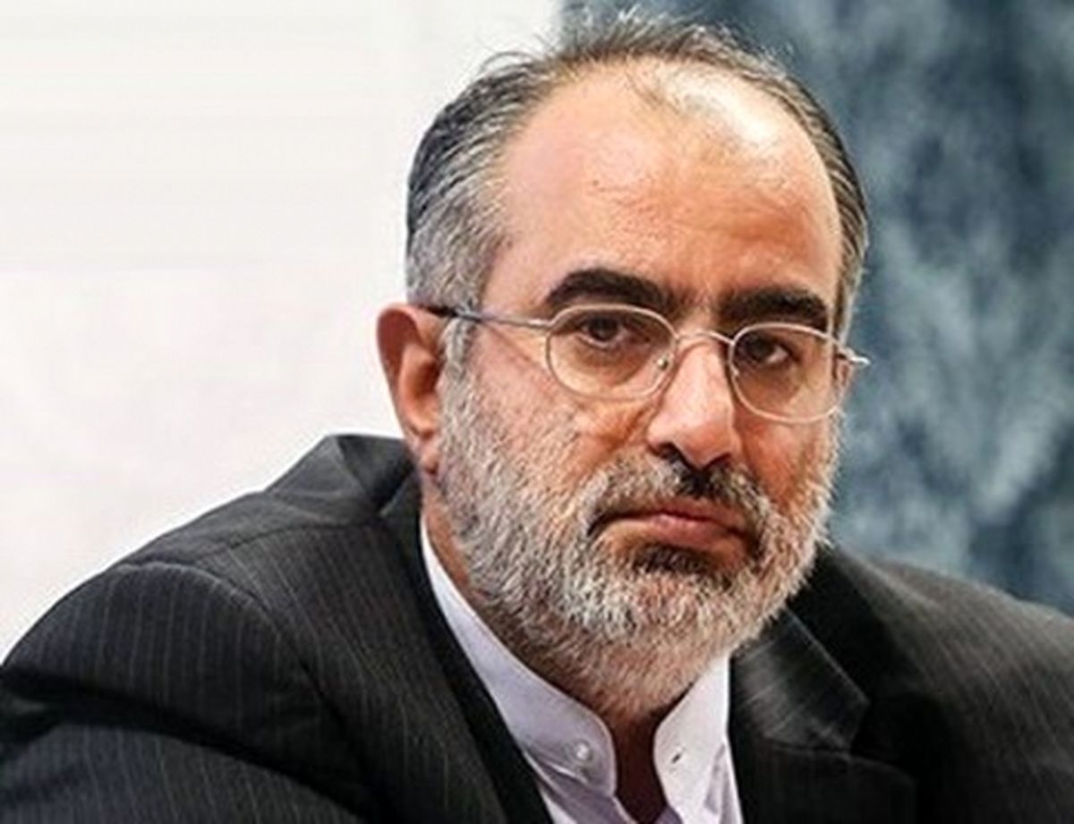 آشنا بابت ۱۰ ثانیه از حرفهایش عذرخواهی کرد
