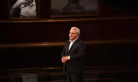 کیهان ۲۲ اسفند ۹۸: مهران مدیری برای جامعه نشاط آورده/ کیهان ۱۰تیر۹۸: مهران مدیری پول پرست است