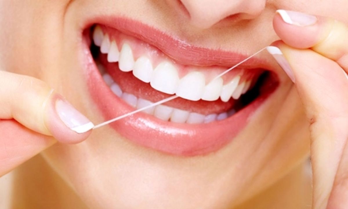 7 ماه موثر در درخشش دندان ها را بشناسید