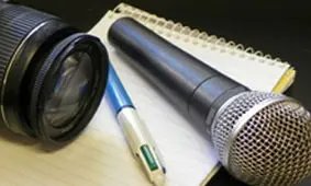 ماجرای ضرب‌وشتم یک خبرنگار در جریان بازرسی از داروخانه‌ای در مشهد