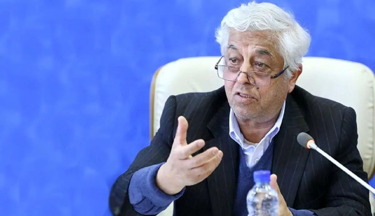 کشاورز فعلاً سرپرست قانونی وزارت جهاد کشاورزی است