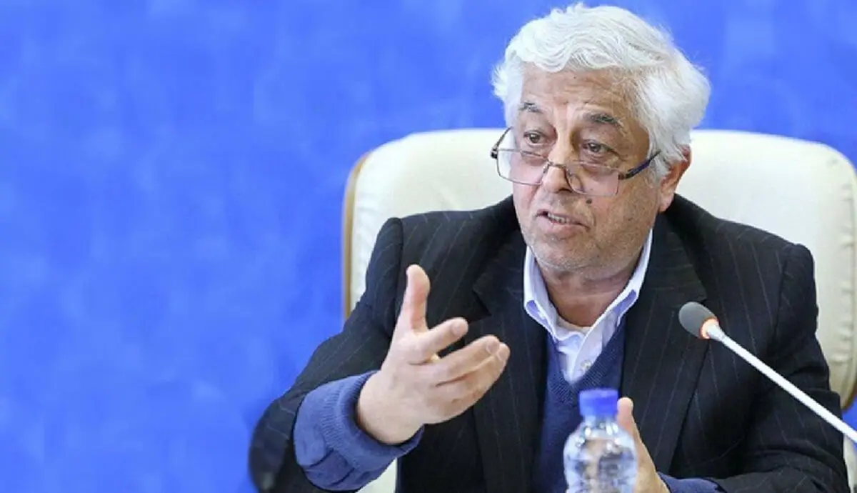 کشاورز فعلاً سرپرست قانونی وزارت جهاد کشاورزی است
