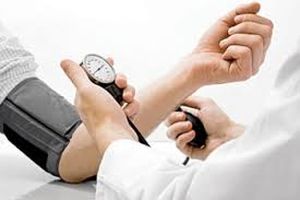 علائم فشار خون پایین؛ علت افت ناگهانی فشار خون چیست؟