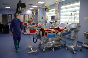 شرط ترخیص بهبودیافتگان کرونا /کرونایی‌ها می‌توانند در بیمارستان همراه داشته باشند؟