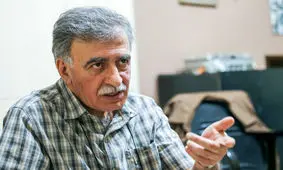 همایون اسعدیان: کنترل گروه‌های 50، 60 نفره در یک فضای محدود کمی سخت است / گروه‌های فیلمبرداری در مقطع فعلی فراموش نشوند