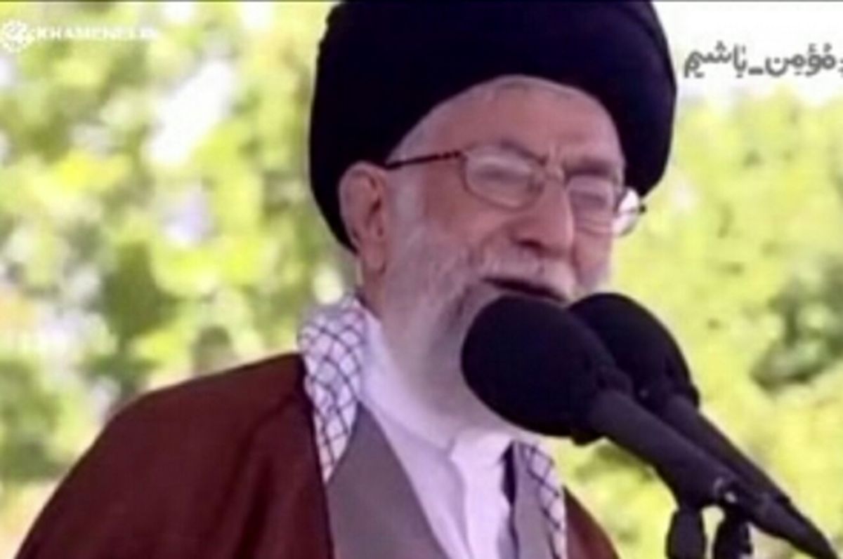 فیلم/ روايت رهبرانقلاب از آيه تكاندهندهی سوره احزاب خطاب به حضرت محمد (ص)