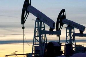 کشمکش عربستان و روسیه بر سر کاهش بیشتر تولید نفت