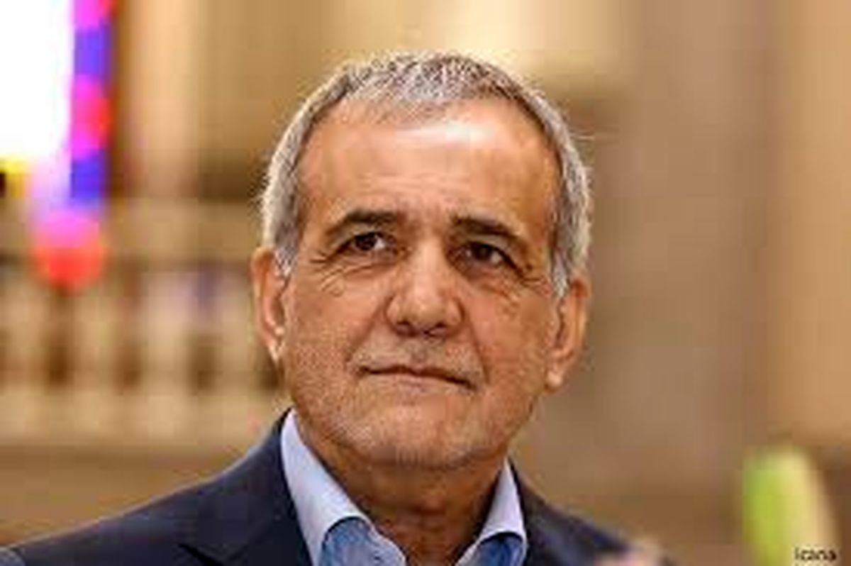 باید از روز اول قم را قرنطینه میکردند/ عدد و رقمها درست نیست