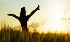 چه‌قدر از زندگی خود راضی هستید؟ این راهکار ها رضایت شما را از زندگی بالا می‌برد!