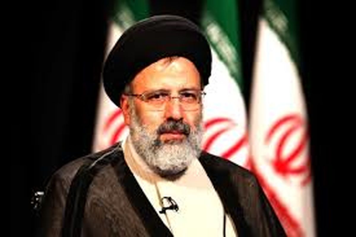 شبکههای اجتماعی مسئولان را پاسخگوتر کردهاند/ این شبکهها میتوانند فاصلهها را کم کنند