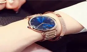 خرید ساعت مچی زنانه، 4 نکته مهم و کلیدی که باید بدانید