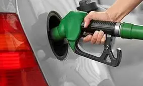 سهمیه بنزین سال ۹۸ تا ابتدای اردیبهشت ماه سال ۹۹ قابل برداشت است