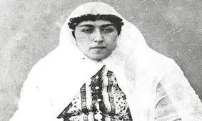 از سفارت انگلیس به امین‌اقدس پول داده‌اند که بگوید دیکسون چمشش را معالجه کرده!