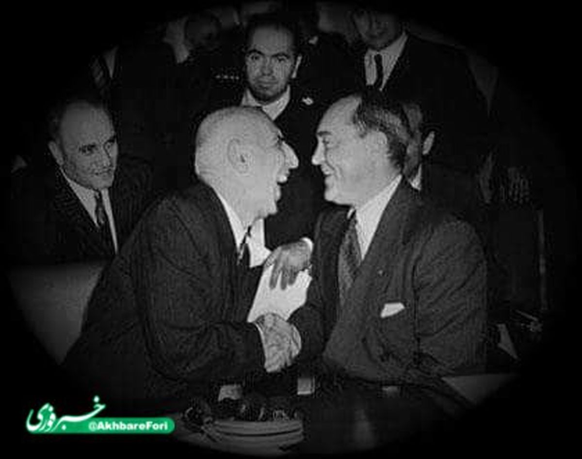خنده‌های مصدق در برابر نماینده بریتانیا / فیلم پیام رهبر نهضت ملی ایران