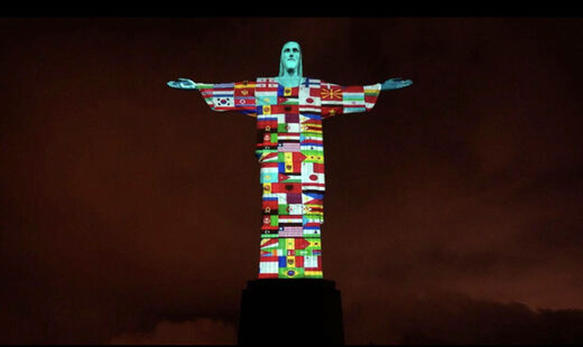 پرچم ایران و باقی کشورهای درگیر کرونا روی مجسمه بزرگ مسیح ریودو ژانیرو
