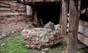 ریزش وحشتناک کوه در روستای پیت‌سرا سوادکوه
