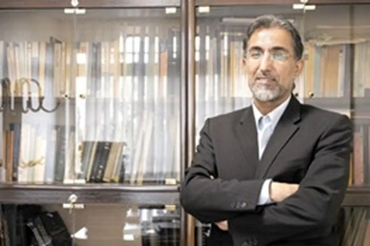 راغفر:انگار وعده انتخاباتی هرچه بزرگتر باشد،رای‌آورتر است