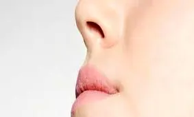 آیا سشوار گرفتن در مجرای بینی ویروس کرونا را می‌کشد؟