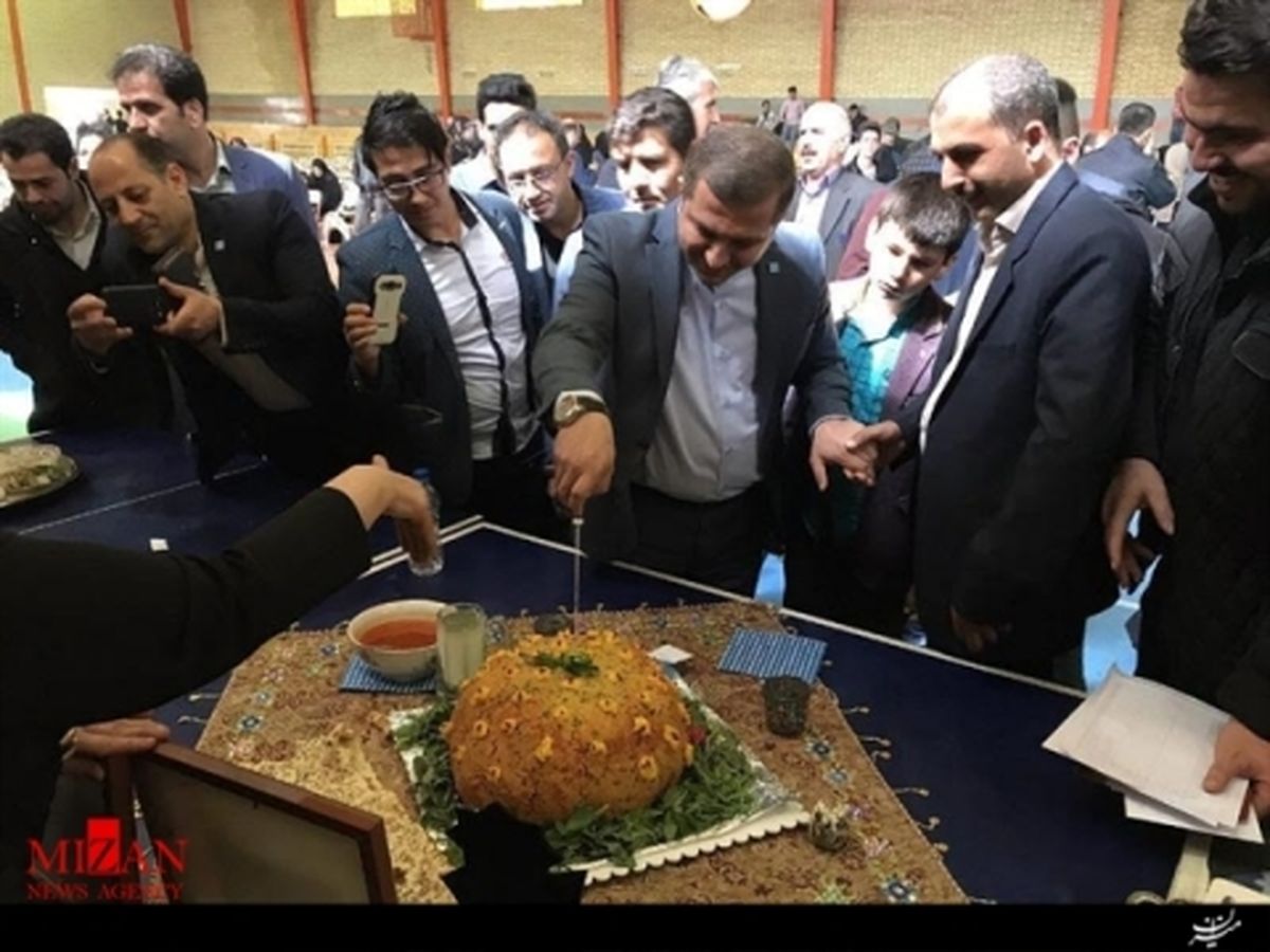 لذت پخت کوفته تبریزی در اسفنجان/ جشنواره غذاهای سنتی