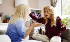 اختلاف مادر و دختری و حل آن