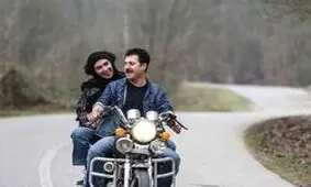 روزنامه اصولگرا: لابد می خواهید همه تقصیرها را به گردن نویسنده"پایتخت" بیاندازید