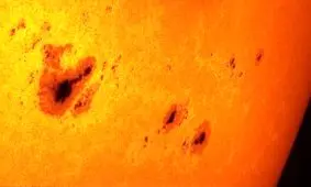 رصد لکه‌های خورشیدی را از دست ندهید