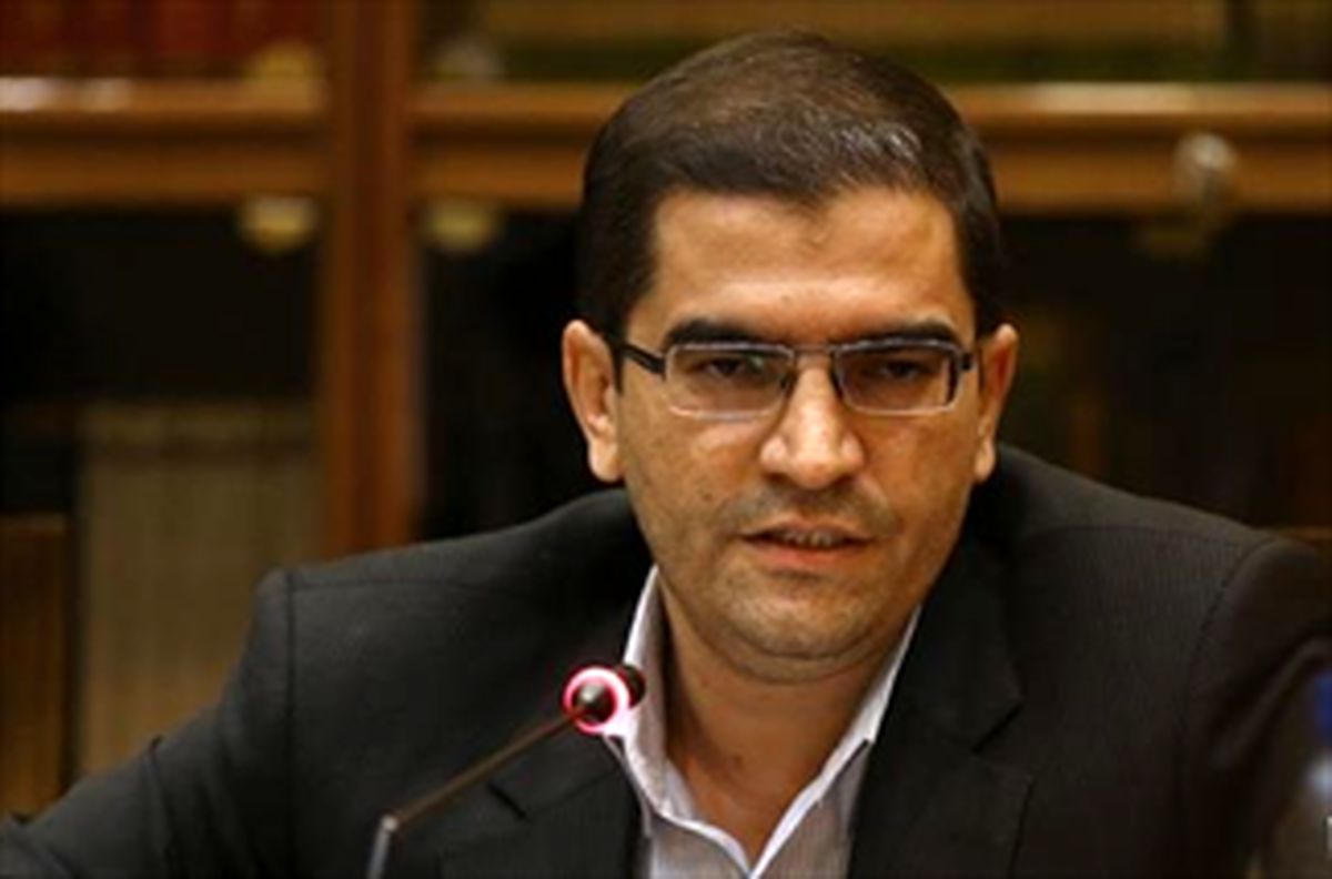 قاضیزاده هاشمی:به روحانی وقت دفاع خواهیم داد/قالیباف خودش صوت رادیوییاش را تغییر نداد