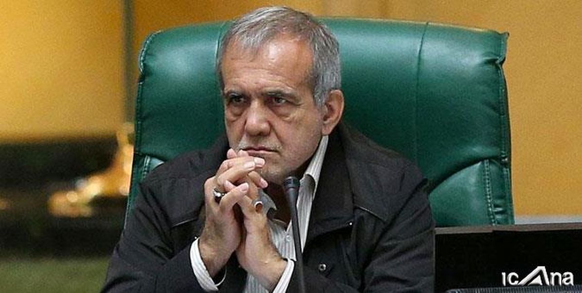 اگر یک ماه با قدرت، عالمانه و با مشارکت همه مردم عمل کنیم کرونا را می توان زمین‌گیر کرد