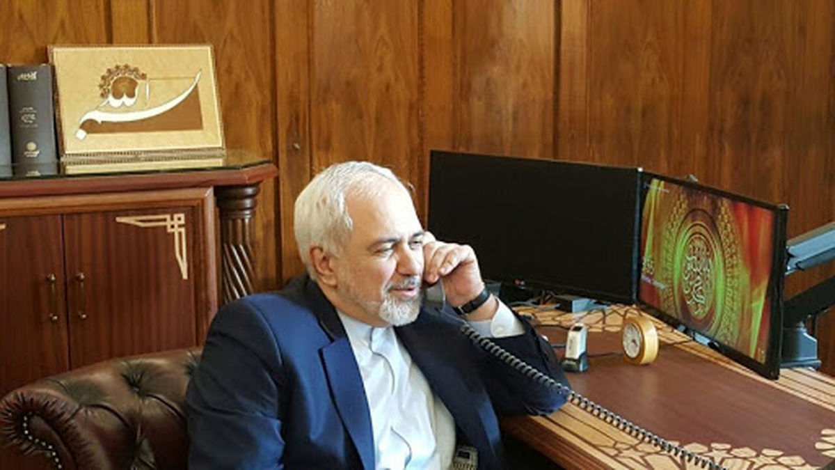تماس‌های تلفنی جداگانه ظریف با غنی و عبدالله درباره کرونا و وضعیت منطقه و افغانستان