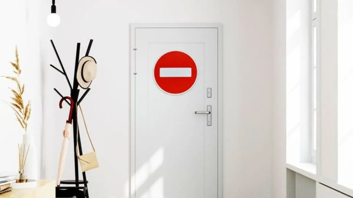 چطور در قرنطینه دیوانه نشویم؛ توصیه‌های افرادی که از حصر‌ خانگی جان سالم به در برده‌اند