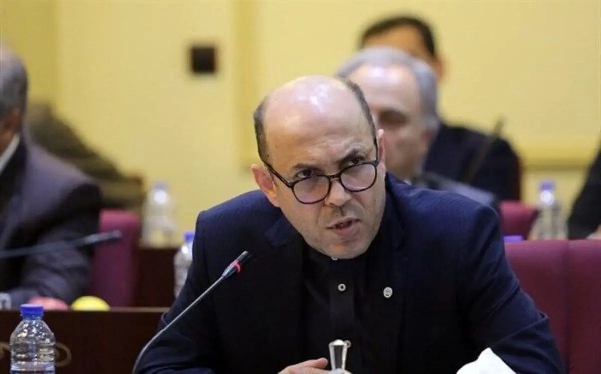 سعادتمند: قهرمانی نباید به هیچ تیمی تقدیم شود