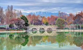 این هواپیمای آمریکایی وسط شهر تهران نشسته!