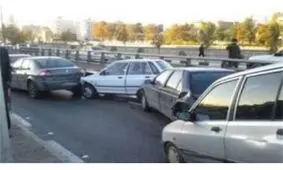 20 مصدوم در تصادف زنجیره ای اصفهان